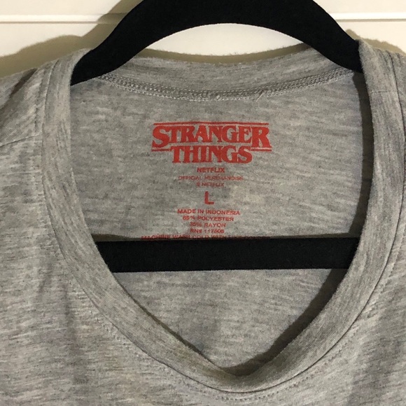 Stranger things tee - Picture 2 of 2